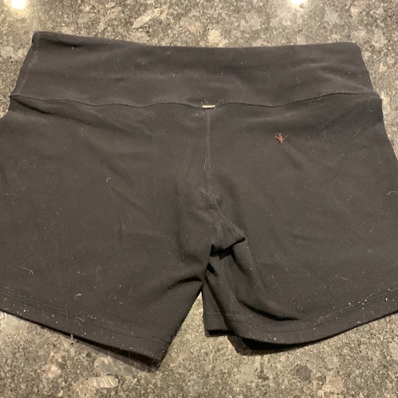 Lululemon Reversible Black Yoga Shorts Sz 8 Spandex - Picture 6 of 8